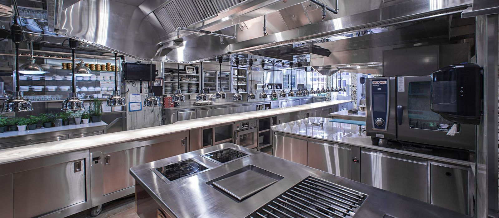 Which Commercial Kitchen Layout Is Right For Your Restaurant Lightspeed Hq